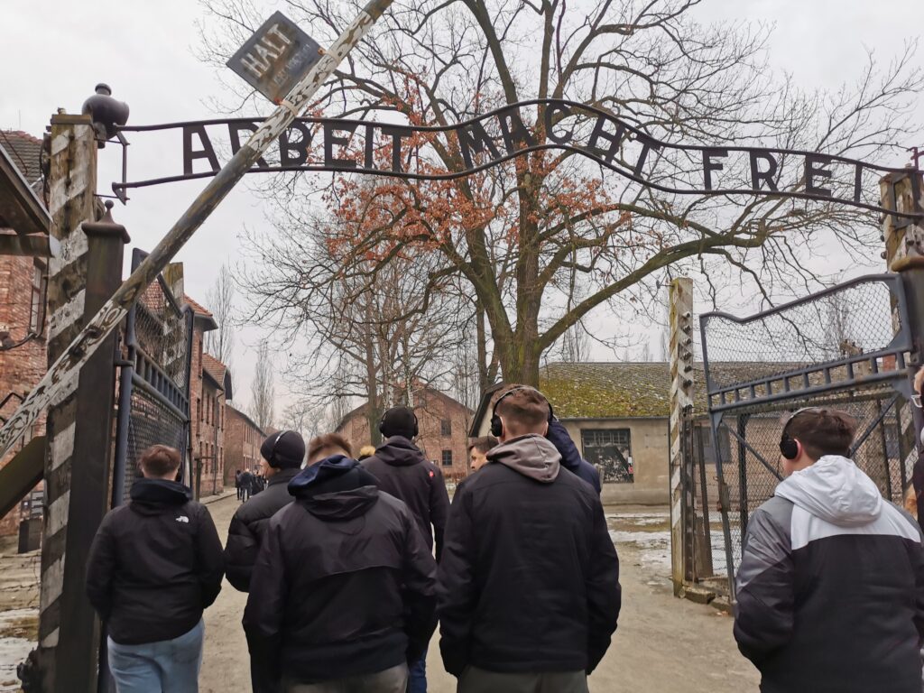 Pressefoto &ndash; Historische Exkursion der 9. Klassen nach Polen – Oberschule an der Weinau