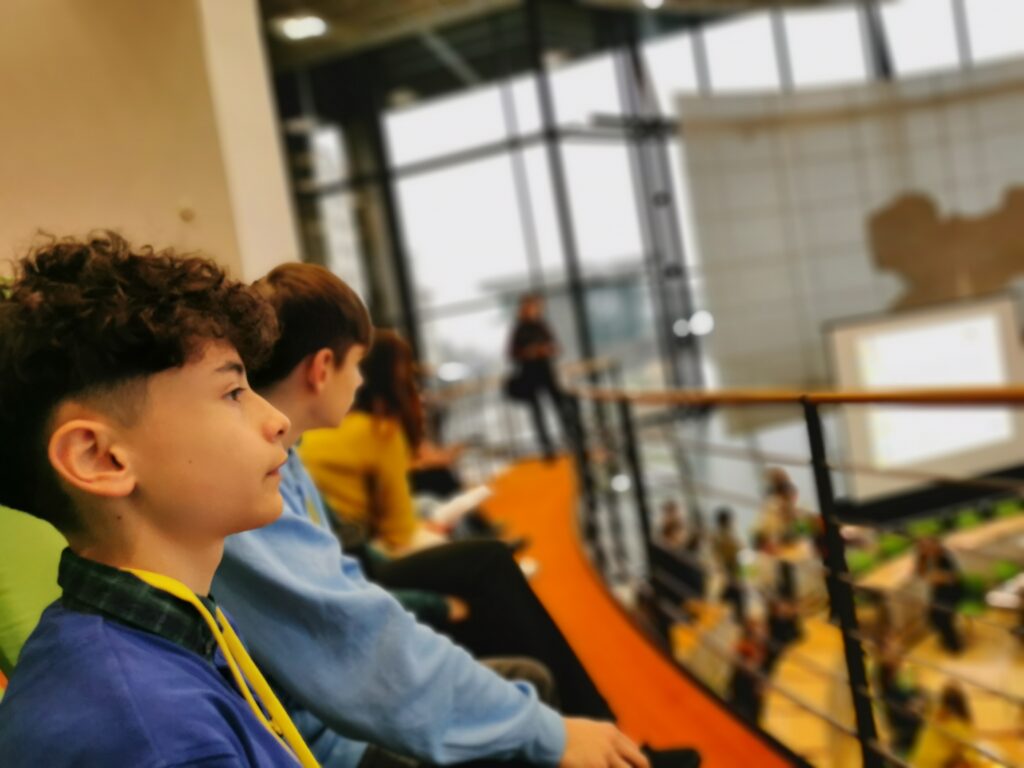 Pressefoto – Besuch der Klimaschulkonferenz – Oberschule an der Weinau