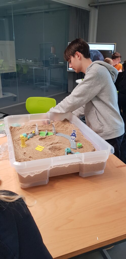 Visual &ndash; Mondmission der 9. Klassen in den Mandauh&ouml;fen. – Oberschule an der Weinau