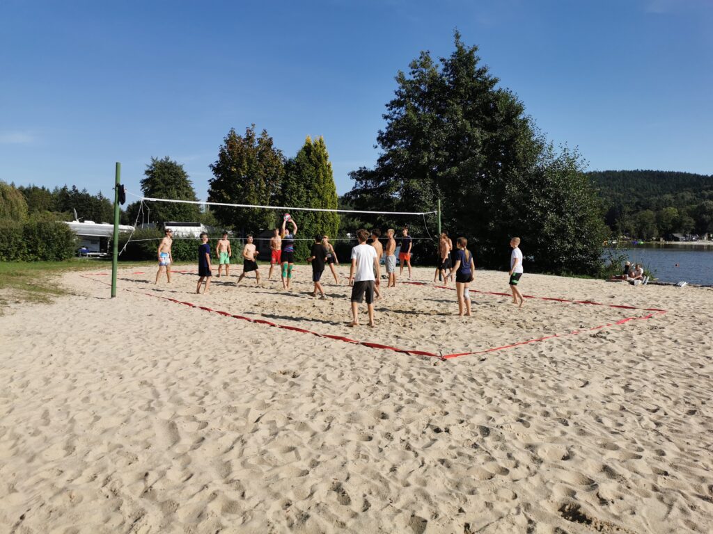 Design-Element – Mit Vollgas ins Böhmische Paradies – unser Nachhaltigkeitscamp 2026 – Oberschule an der Weinau