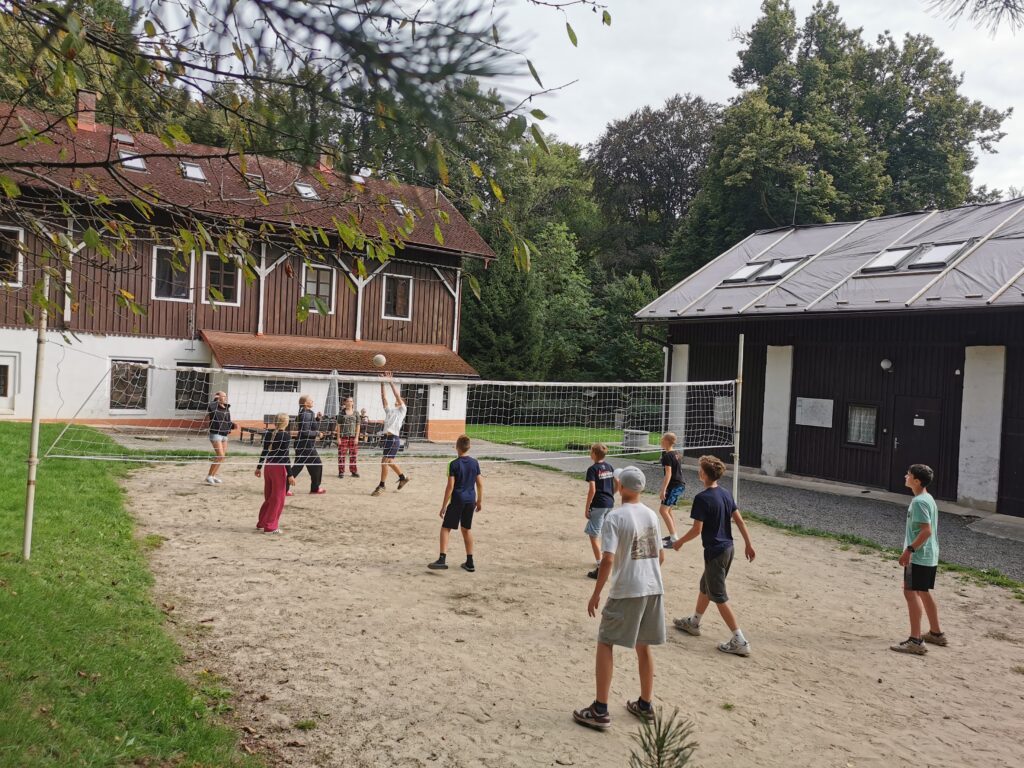 Design-Element – Mit Vollgas ins Böhmische Paradies – unser Nachhaltigkeitscamp 2026 – Oberschule an der Weinau